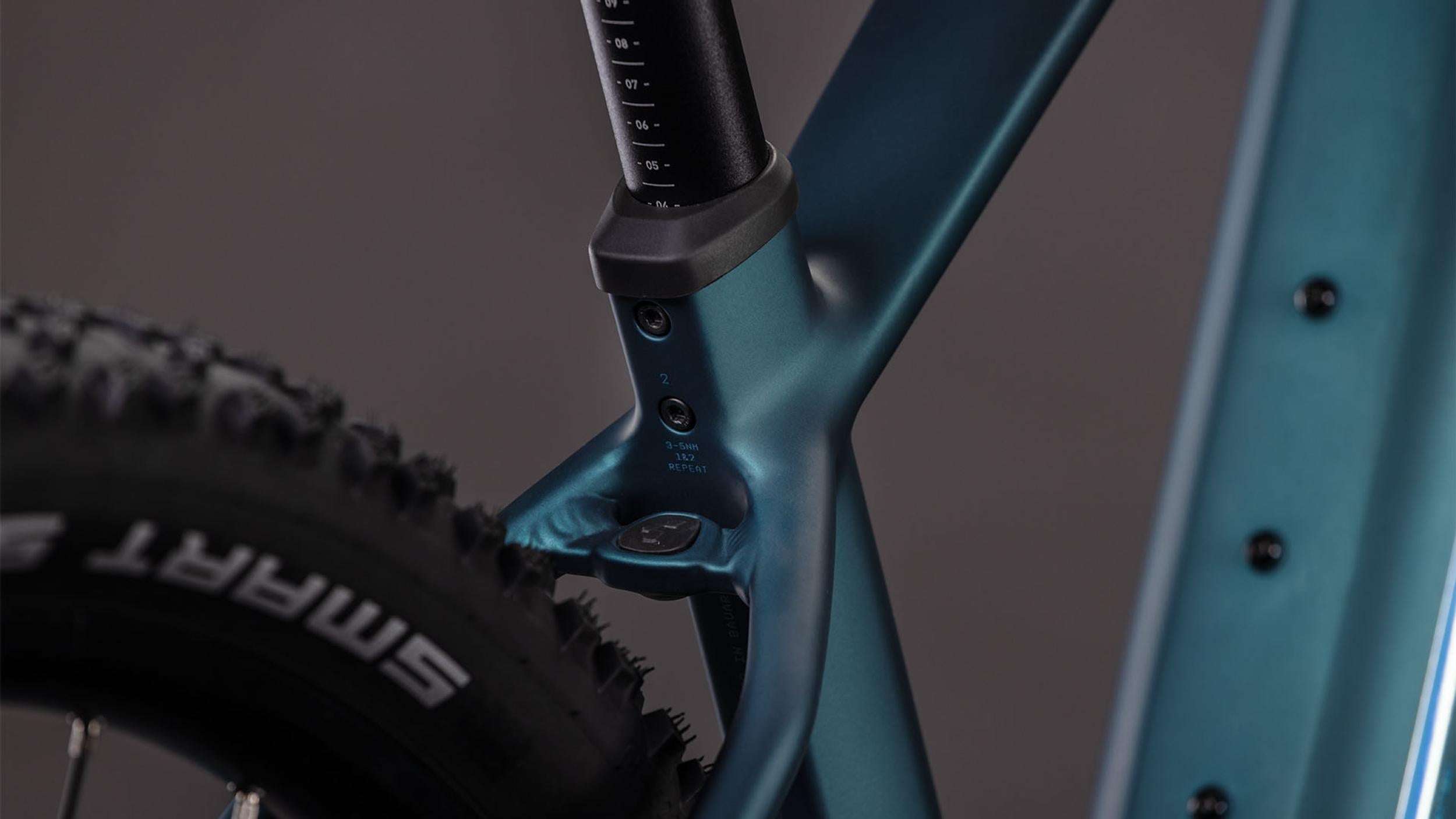 Cube Reaction Hybrid ONE 600 royalgreen´n´prism