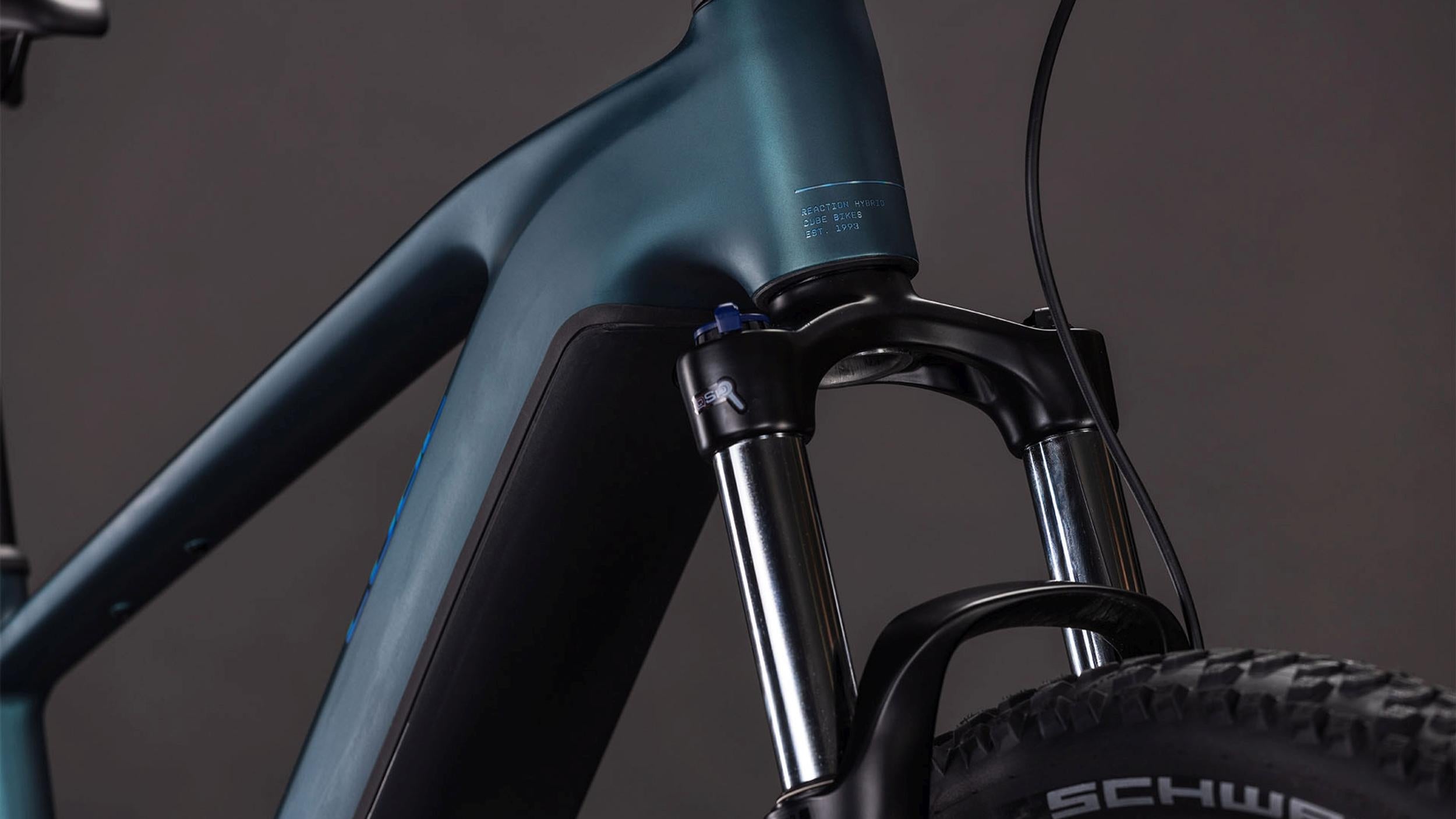 Cube Reaction Hybrid ONE 600 royalgreen´n´prism