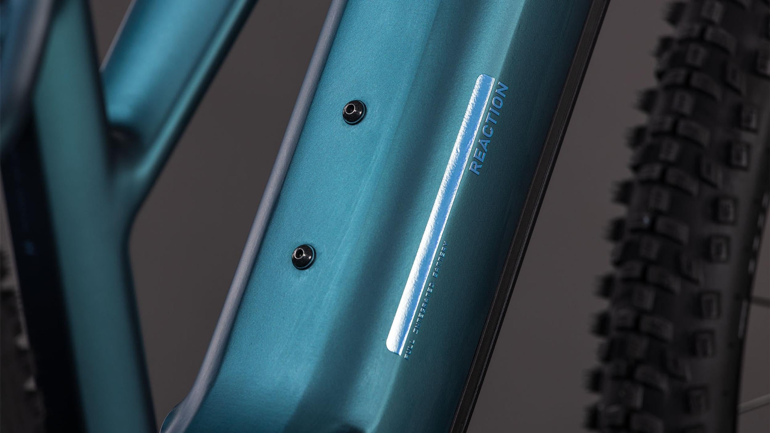 Cube Reaction Hybrid ONE 600 royalgreen´n´prism