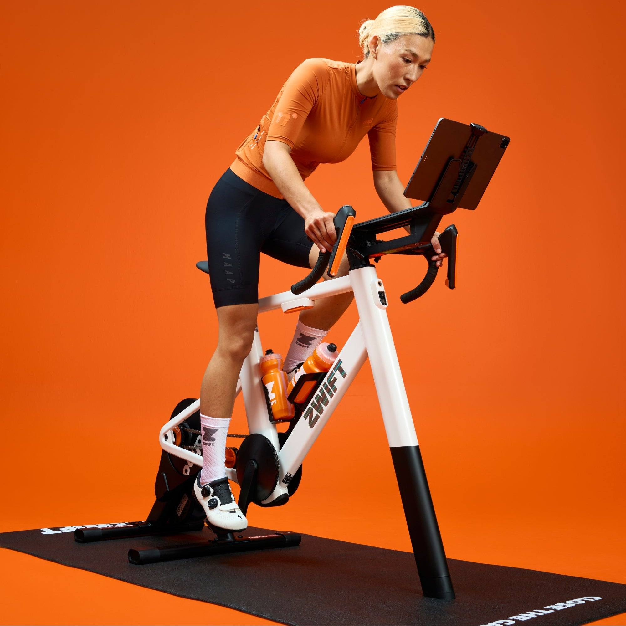 Zwift Ride M. KICKR CORE 2