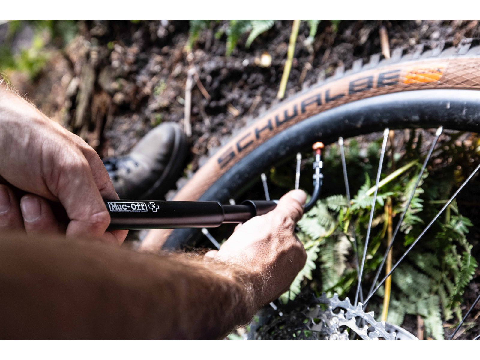 MUC-OFF Mini pump AirMach 7,6 bar/110 psi