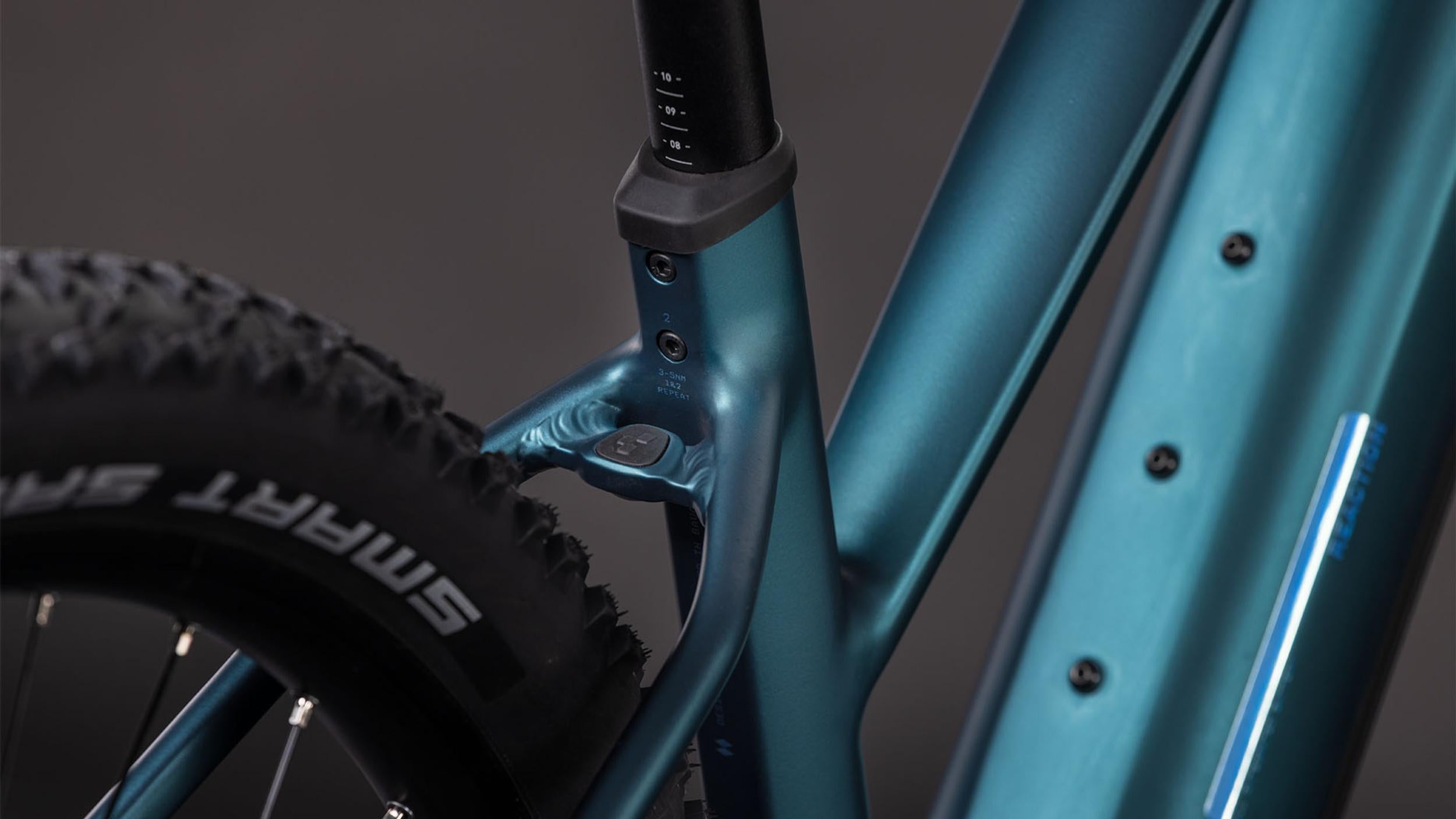 Cube Reaction Hybrid ONE 600 royalgreen´n´prism