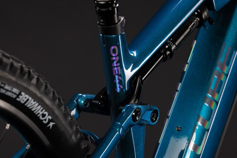 Cube Stereo Hybrid ONE44 HPC Race 800