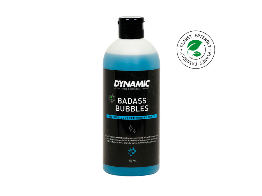 Dynamic BadAss Bubbles concentrate 500ml bottle Opløser hurtigt og effektivt snavs og mudder. Skånsomt og miljøvenligt. 