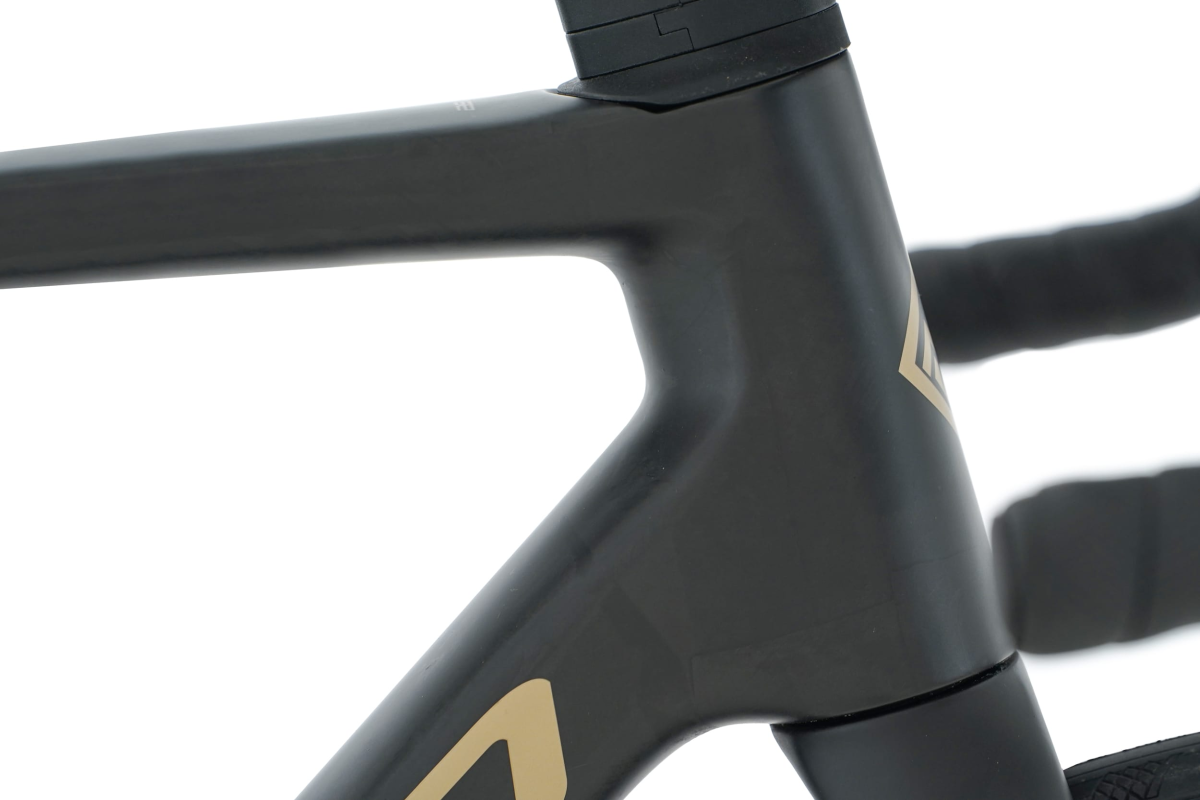 Megamo Raise 00 AXS - 2025