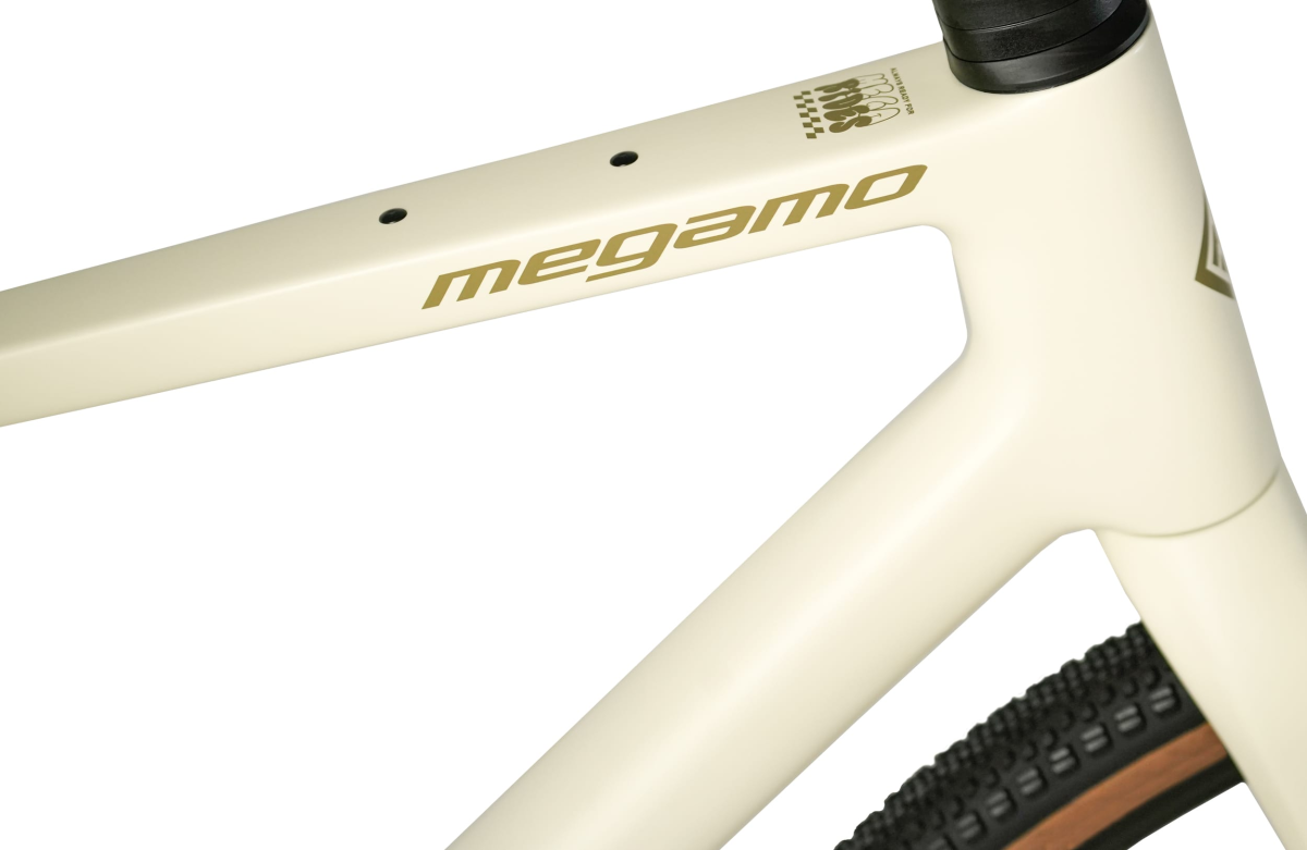 Megamo West 15 - 2026