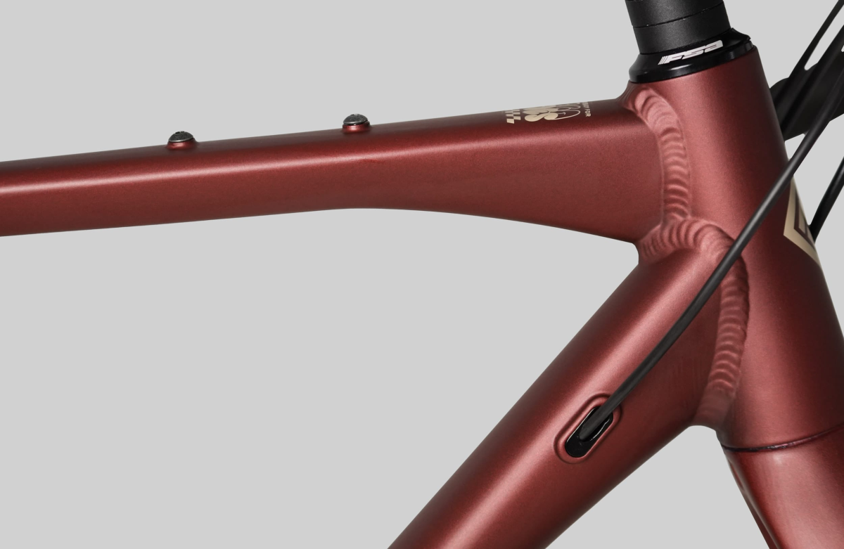 Megamo Jakar 30 Flat-Bar - 2026