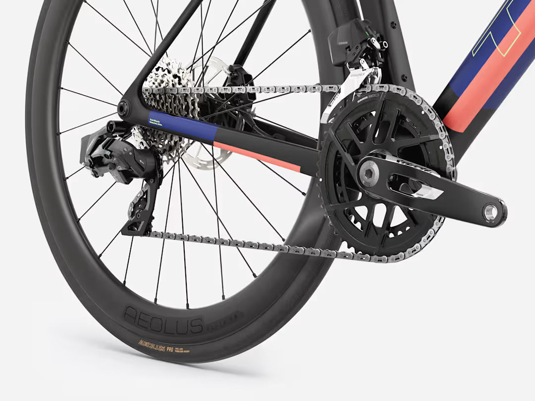 Trek Madone SL 6 AXS Gen 8 - 2027
